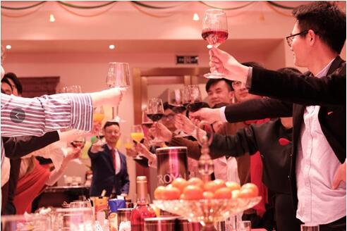 C:\Users\ADMINI~1\AppData\Local\Temp\WeChat Files\e7806332aea28ebeb92e586a12fbf2c8.jpg